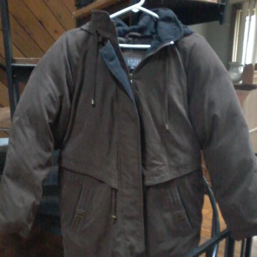 Izzy Womens Parka  size Medium